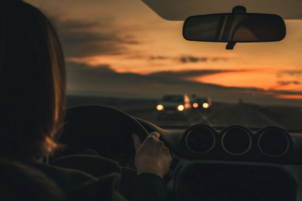 Driving-woman-car-dusk-drive.jpg