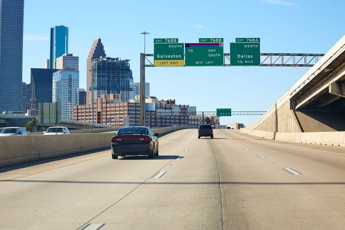 Houston-Texas-Skyline-Highway.jpg